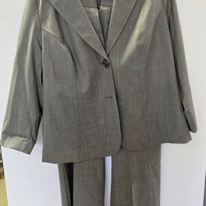 Gray lined pantsuit size 14